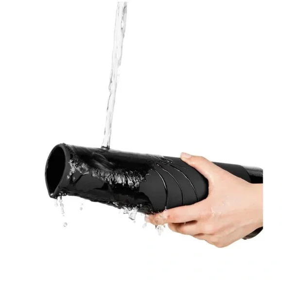 New Magisso Cooling Ceramics Carafe Retails For $120 - Picture 3 of 4